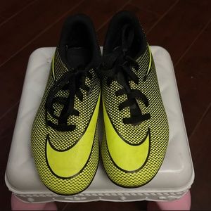 Soccer nike cleats